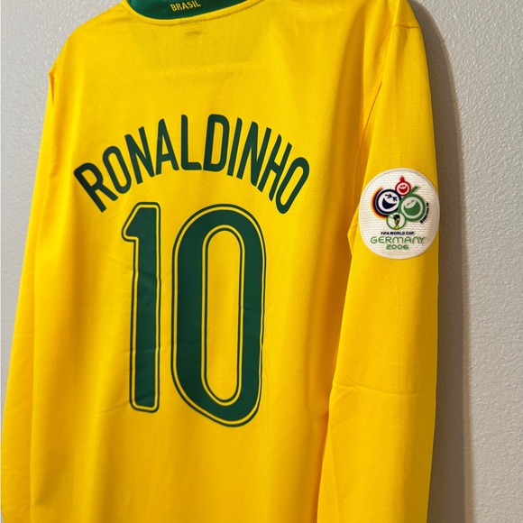 Brazil 2006 Ronaldinho World Cup home jersey - Picture 4 of 4